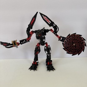 LEGO BIONICLE Skrall 8978 Tarix 8981 with booklets TUMA 8991 LOT OF 3