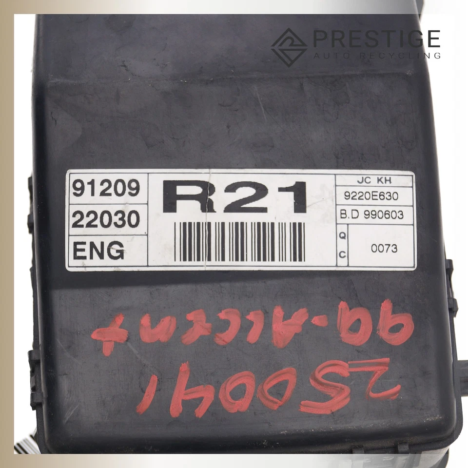 Módulo de relé de caja de fusibles de motor hatchback Hyundai Accent 1999 91209-22030 OEM Foto 3 de 4