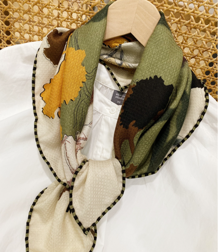 Luxury 70% Cashmere 30% Silk Double-Faced Dark Print Shawl Wrap 27 Inches