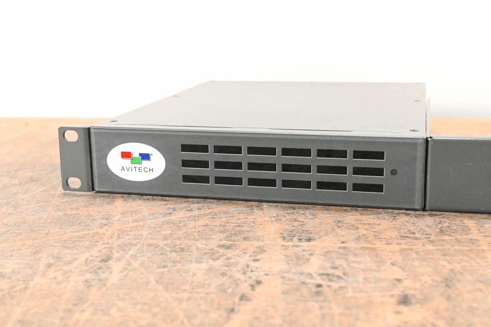 Escalador/procesador de imágenes Avitech MCC-8001U CG01CAA Foto 3 de 4