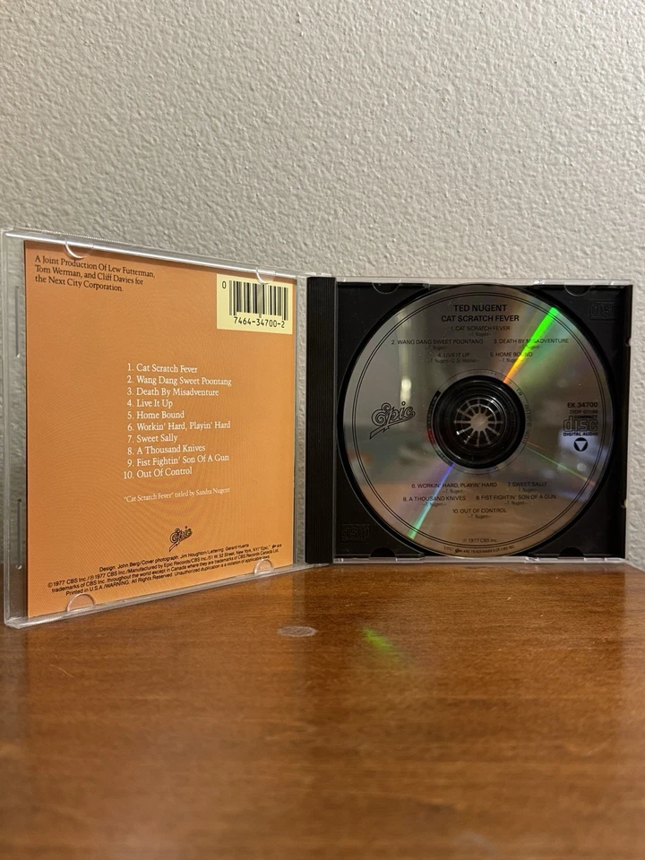 Ted Nugent – Cat Scratch Fever Album 1977 Hard Rock CD Foto 3 de 4