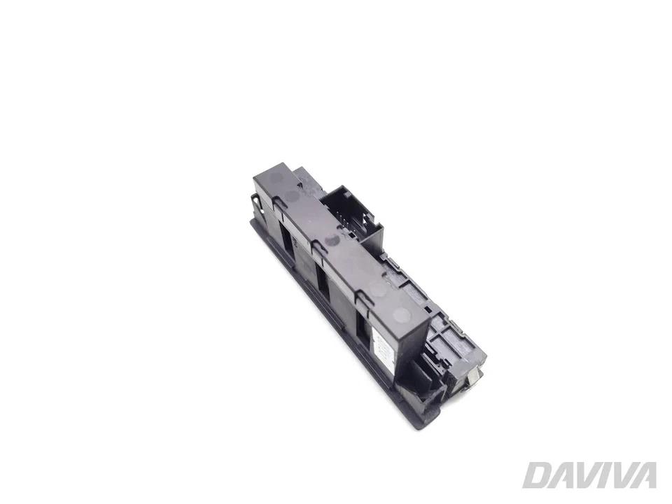 VW Tiguan Bouton de commutation du capteur PDC de distance de stationnement 2010 - Photo 4/4