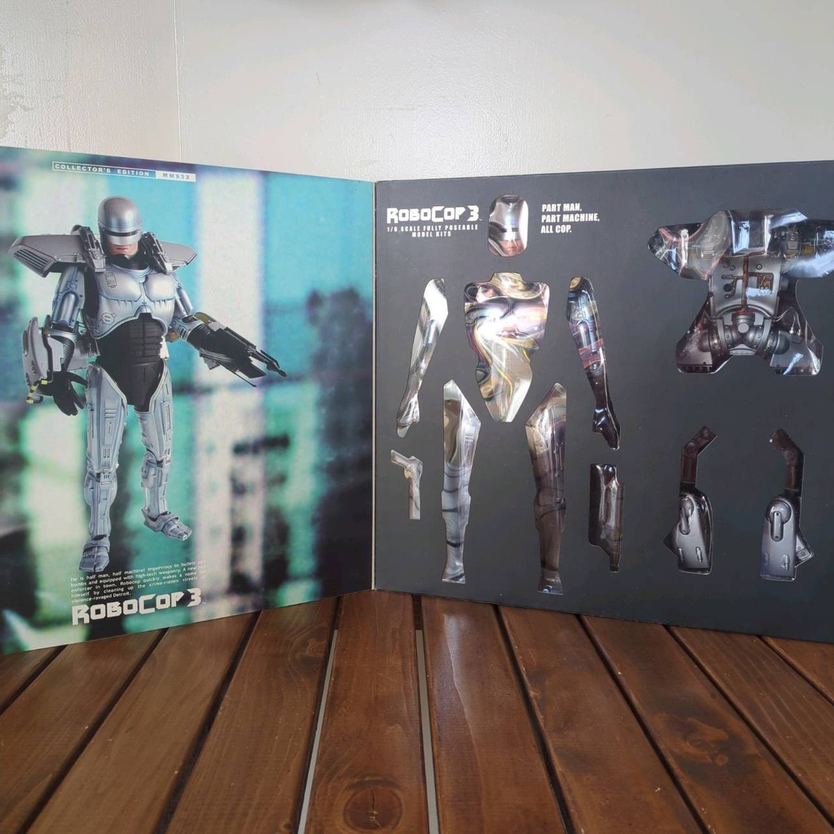 RoboCop 3 フライトパックつき MMS32 未開封 Hot Toys MMS032 Robocop 3 RoboCop 1/6 Scale Action Figure