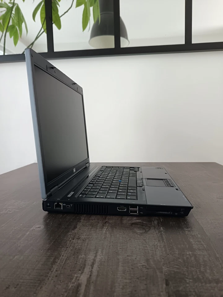 PC Portable HP EliteBook 8510p Full HD Intel® Core™ 2 Duo  / 4Go / AMD / HDD - Photo 4/4