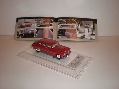 1/43 DIP Models & Century Dragon Limousine GAZ-12 ''ZIM'' Cherry 1954 