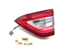 2017-2020 MASERATI LEVANTE RIGHT PASS REAR LIFTGATE INNER TAILLIGHT LAMP OEM