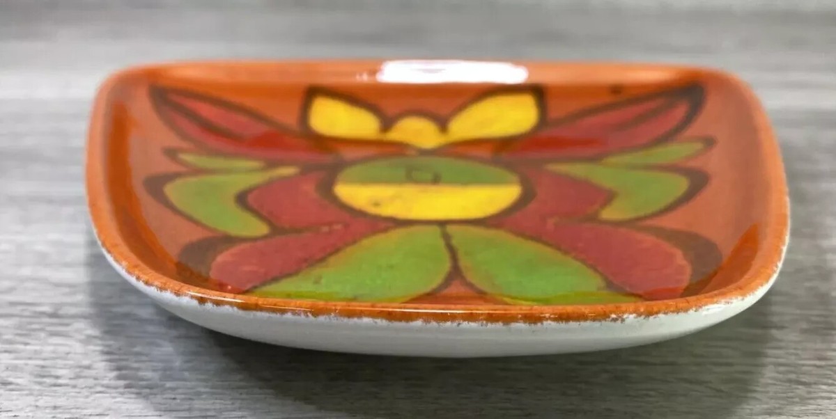 Retro Vintage Poole Pottery Delphis Tricorn Tray 81 Red green