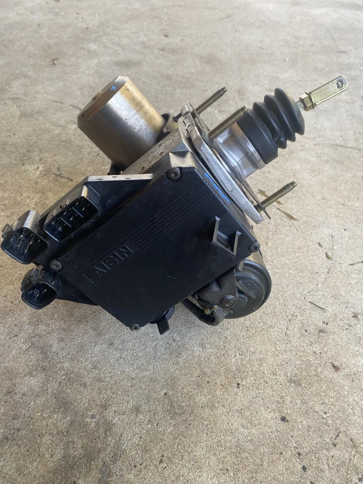 Bomba de refuerzo de freno ABS Toyota Land Cruiser 1998-2002 LEXUS LX470 ANTIBLOQUEO OEM Foto 2 de 4