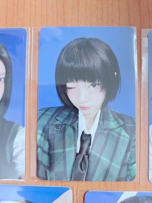 ILLIT Photocard Official 