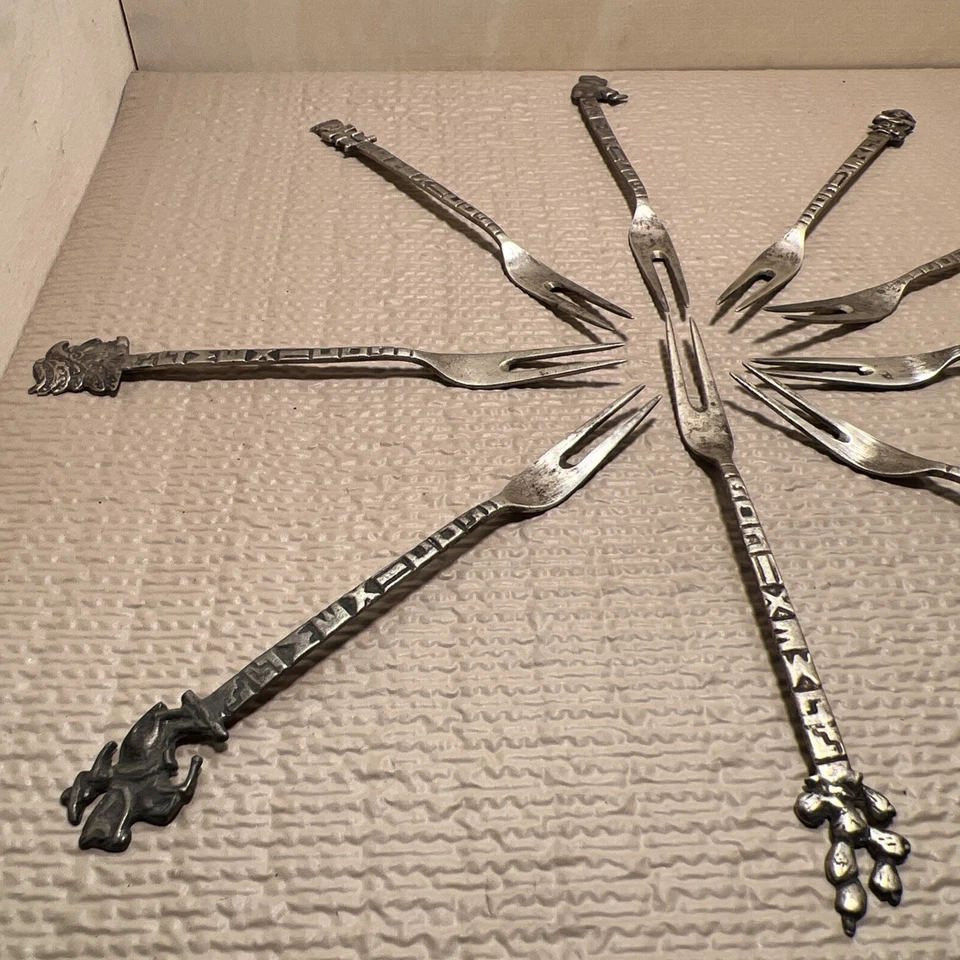 Tenedores de cóctel de plata esterlina tribal estilo mexicano-azteca que se venden los 9 4 $200 Foto 3 de 4