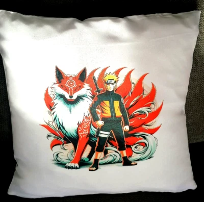 Housse de Coussin Blanc et Noir. Personnalisé sur Naruto démon renard - Photo 1/3