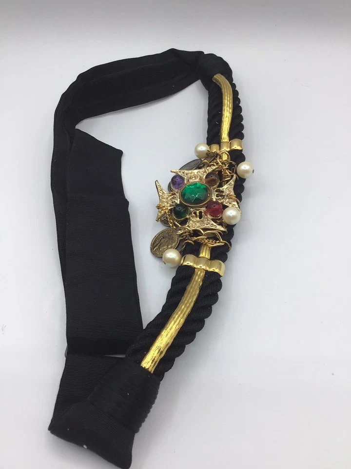 Cinturones para mujer Carolyn Tanner estrás tono dorado de diseñador-ajustables negros Foto 3 de 4