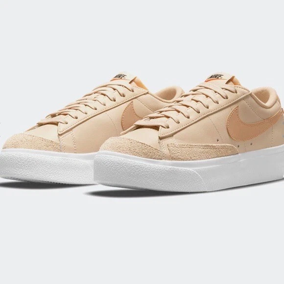 Taglia 7 5 Nike blazer Low Platform Sanddrift donna