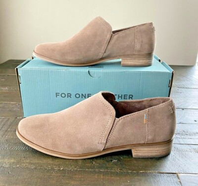 NIB WOMEN TOMS SHAYE TAUPE GRAY SUEDE 