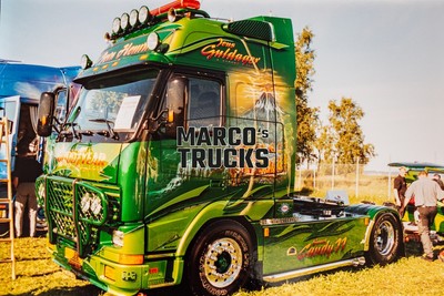 Truck photo Volvo FH Tractor unit only Denmark green Jens Guldager, Candy #a6fd