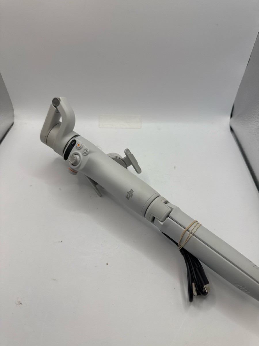 【中古美品】DJI OSMO MOBILE6 中古] DJI OM6 Osmo Mobile6 [良い(B)] – Rentio Outlet