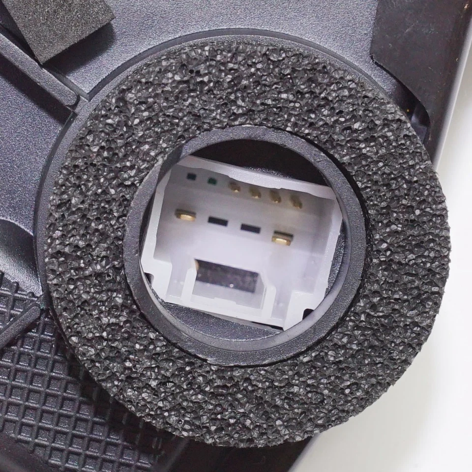 For Toyota Land Cruiser Door Lock Actuator 2008-2018 Driver Side Front - Image 3 of 4