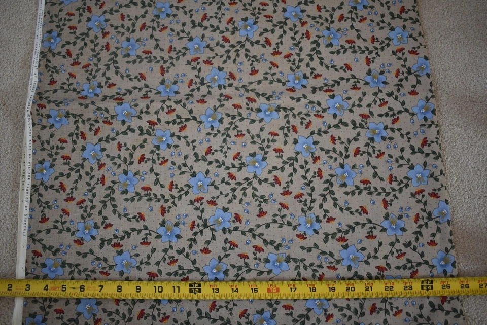 Por 1/2 yarda, vintage, azul floral sobre algodón tostado, Spectrix, Anderson, Caboodle, P712 Foto 3 de 4