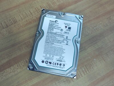 Seagate ST3500320NS 3.5'' 500GB 7200RPM SATA HHD 9CA154-504