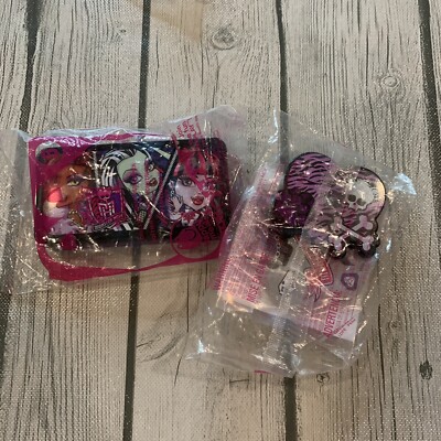 Lot Of 2 Monster High McDonalds Clawsome Magnet Clip #7 & Chamber Keeper #5 New