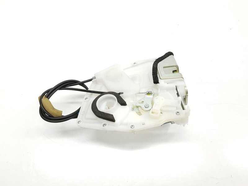 Suzuki SX4 S-Cross 1.0i 82kW Petrol 2018 Rear right side door lock