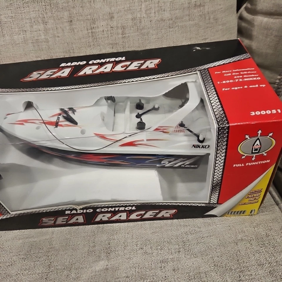 Classic Nikko Radio Control Sea Racer Boat Sealed Original Box Retro 2002 Toy - Image 3 of 4