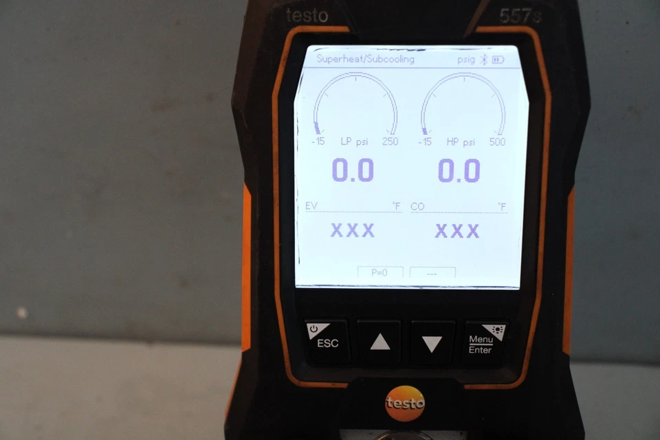 Testo 557s Smart Digital Manifold Clamp Vacuum with Hose 0564 5570 - Image 4 of 4