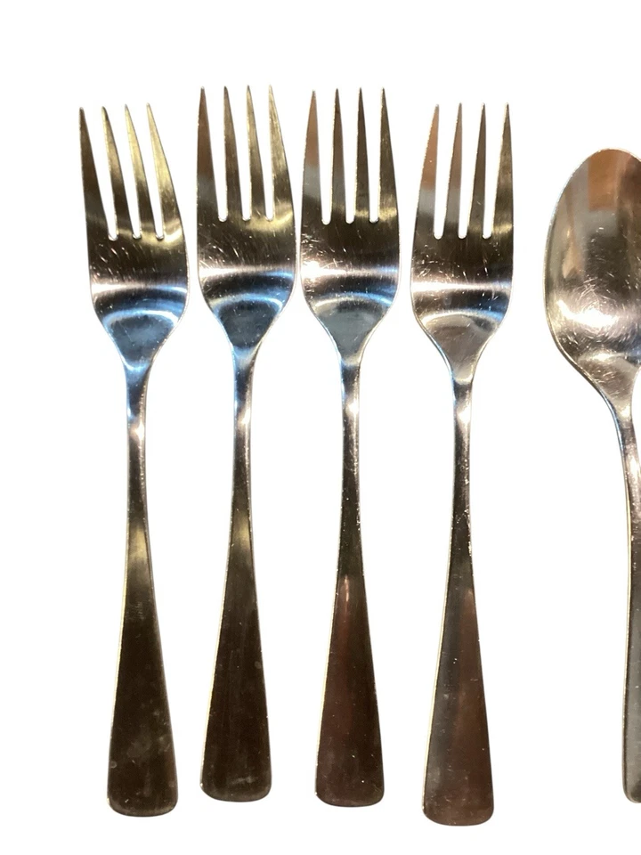 oneida community stainless flatware Settings For 4 Mystery Pattern MCM Style - Image 3 of 4