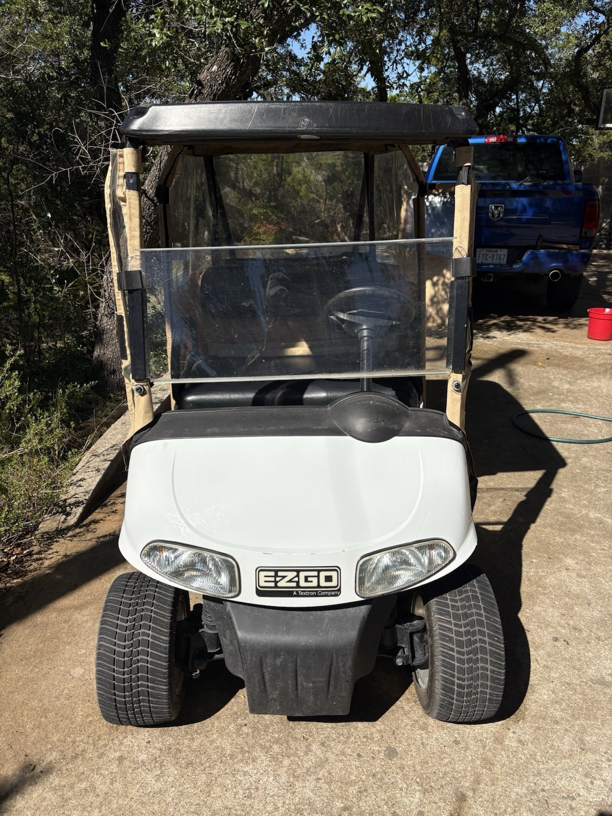 2015 EZ GO Freedom RXV Golf Cart - Good Condition With Canva
