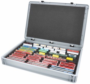Maletín Feldherr Medium 135 Para Figuras, Con 3 Bandejas De Espuma De 45 Recortes Cada Una Y Topper, Protección Segura Para Miniaturas, No Incluye Figuras