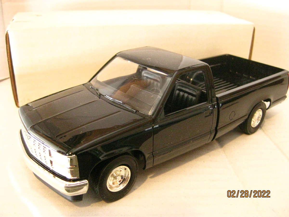 AMT 1/25 chevy s-10 トラッキン プラモデル完成品 AMT 1/25 chevy s-10 トラッキン プラモデル完成品 AMT 1/25