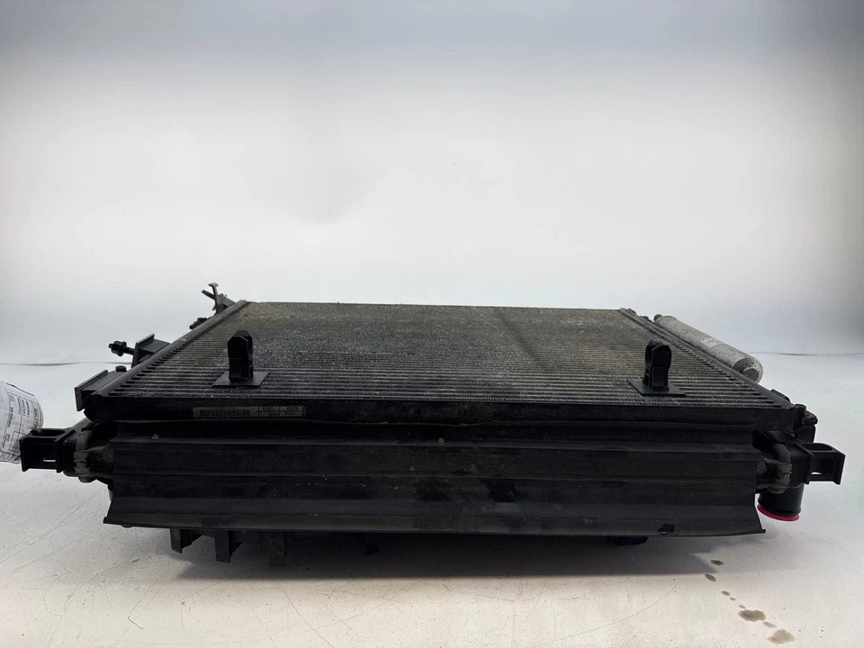 2005-2008 DODGE MAGNUM ENGINE RADIATOR A/C CONDENSOR FAN ASSEMBLY OEM - Image 3 of 4