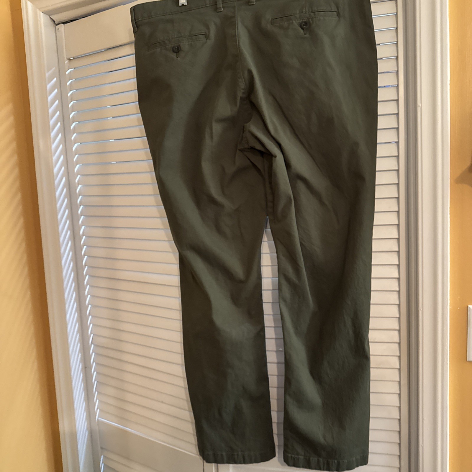 Amazon Essentials Wrinkle Resistant Athletic Work… - image 5