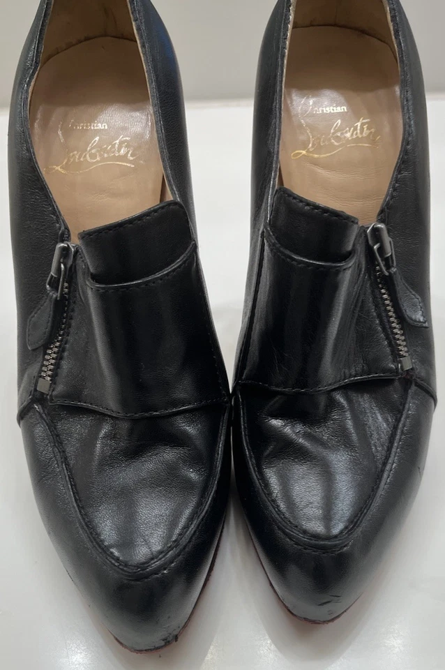 Christian Louboutin шикарный черный мягкой кожи ботильоны подержанный размер 39 $250. - Изображение 4 из 4