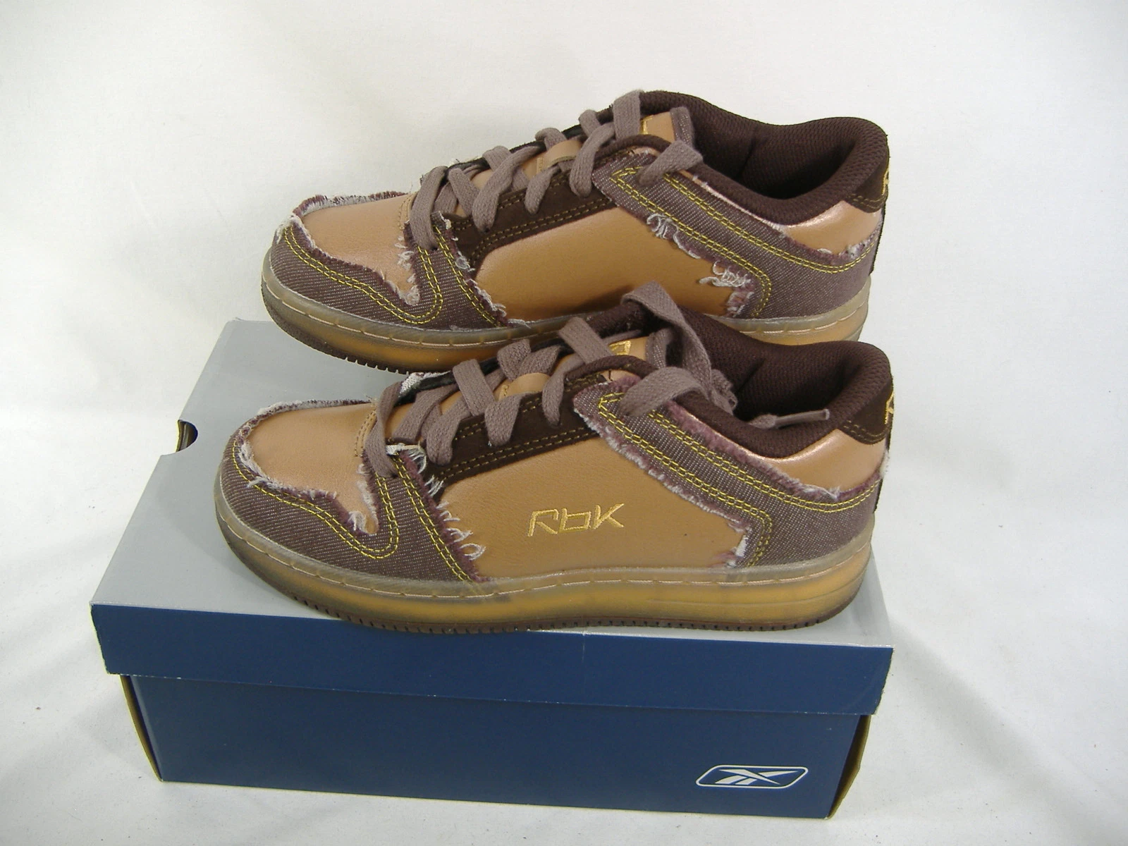 Nuove scarpe da basket basse in pelle marrone Reebok Boys 4 Metro Plus