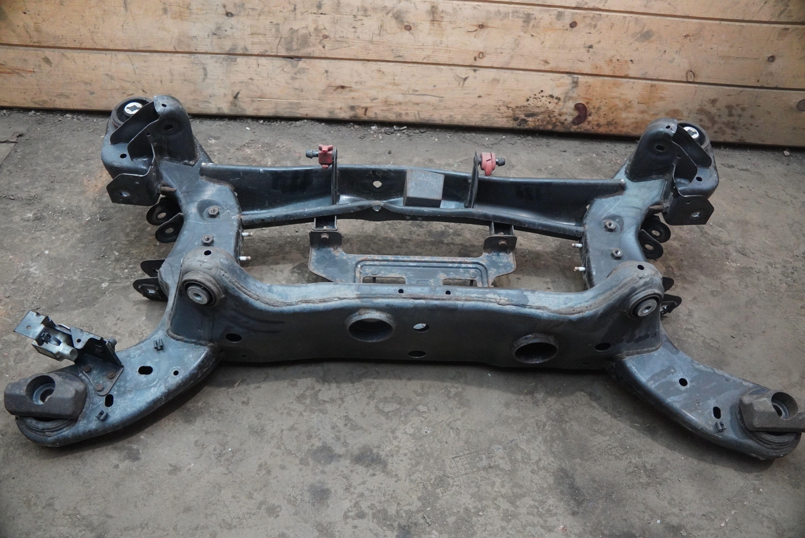 Rear Subframe Cradle Crossmember 670007569 Maserati Quattroporte M156 2014-16