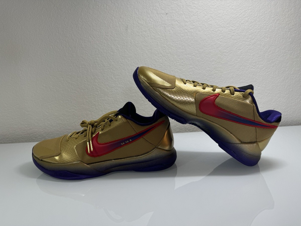 Size 11 Nike Zoom Kobe Protro x Undefeated Hall Of Fame