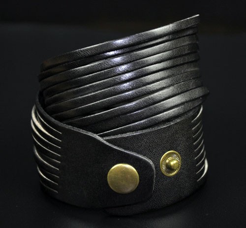 Flongo Braccialetto Pelle Corda Infinity Simbolo Decorato Lega Vari Colori