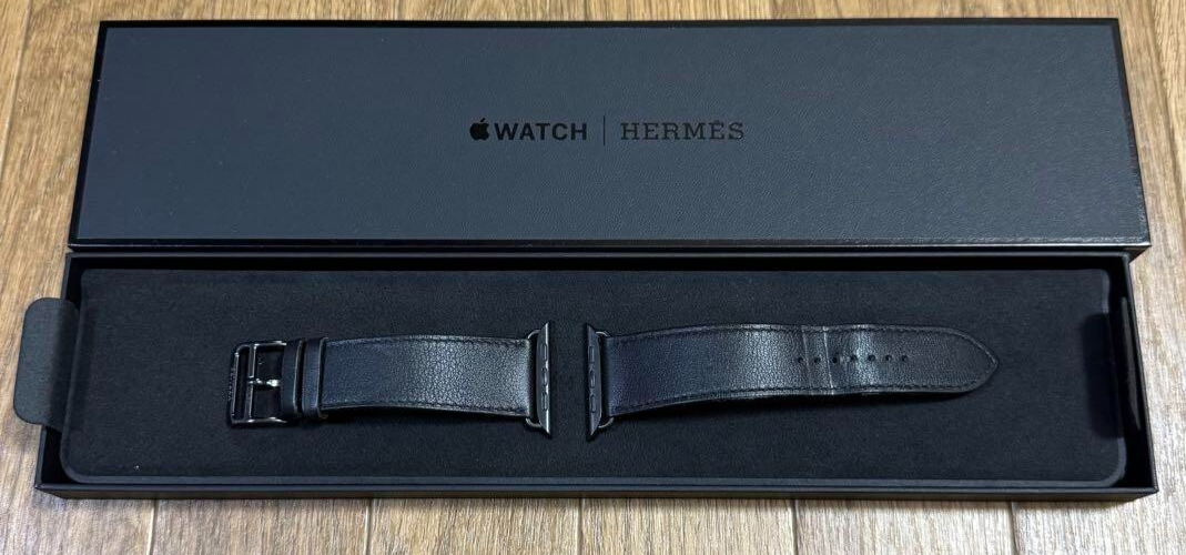 Hermes Apple Watch 44mm Genuine Black Leather Band with Original Box Pre-Owned