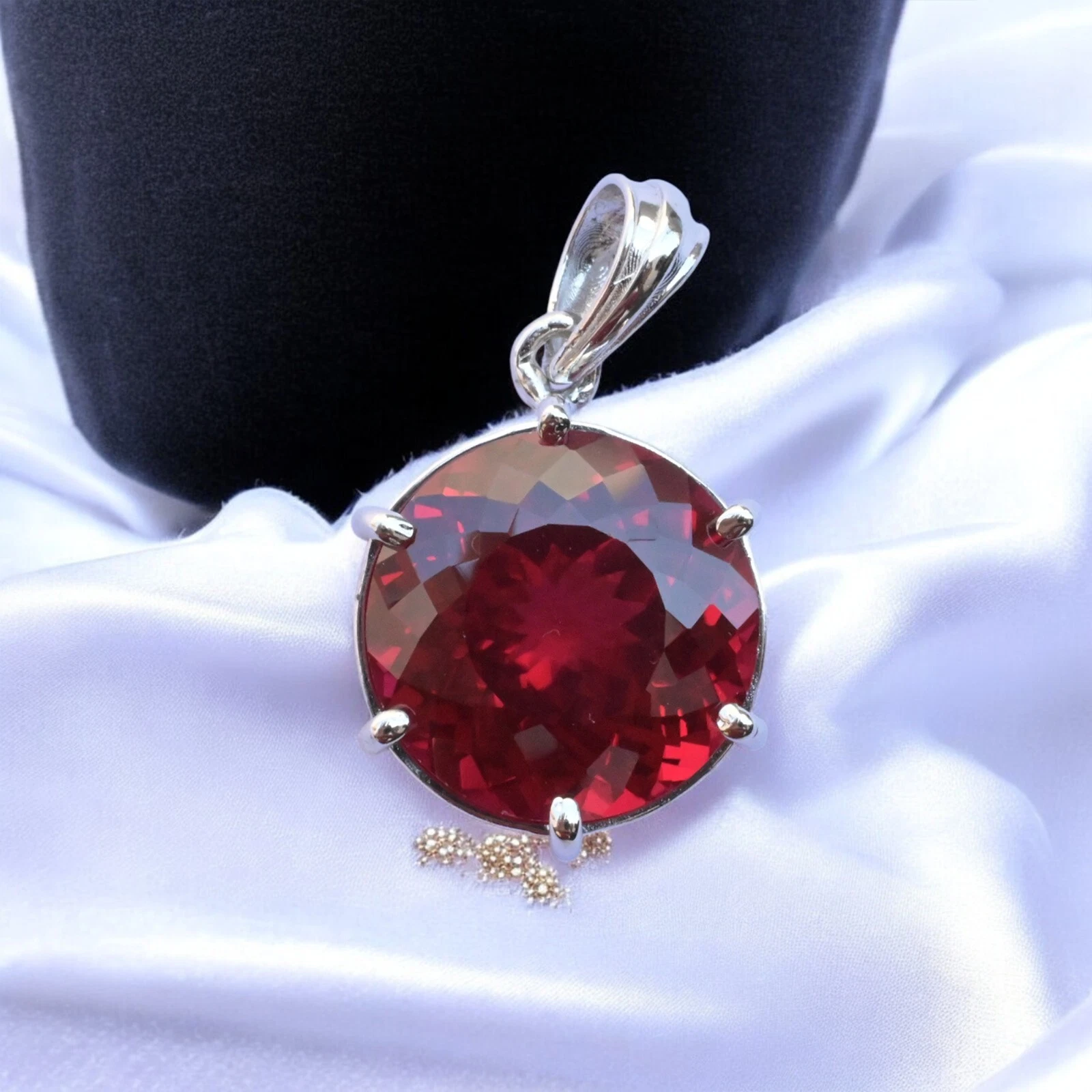 VETEMENTS Ciondolo Pietra Preziosa Rubino Rosso Naturale 21 95 Ct Gioielli Argento Massiccio 925 Certificato