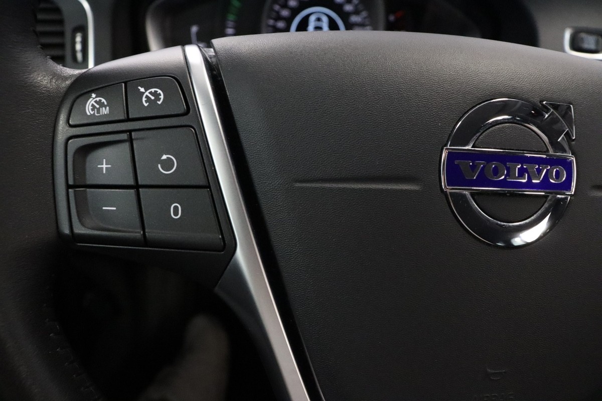 Volvo V60 2,0 D3 150 Momentum Eco