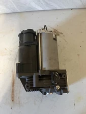 Air Suspension Compressor Pump For BMW X5 E70 X6 E71 E72 37206859714 37226785506