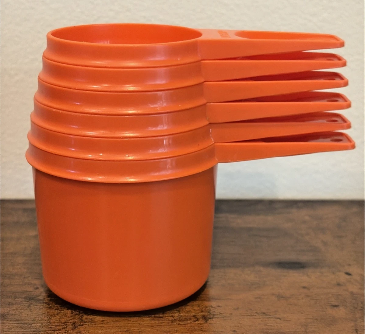 Vintage Tupperware Stacking Measuring Cups COMPLETE Set of 6 Orange VTG