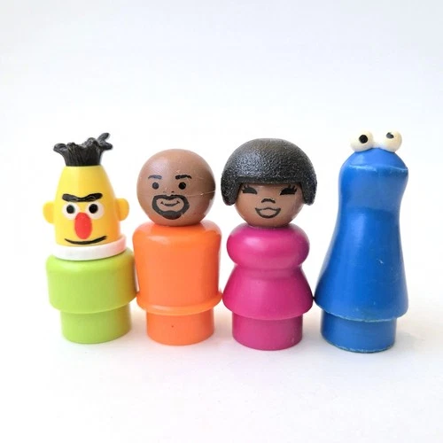 Vintage Fisher Price Little People Sesame Street Figures SUSAN, GORDON, BERT +