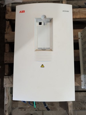 ABB ACS 600 AC DRIVE ACS60100305S00B1200801 3-PHASE 380-500V 30A