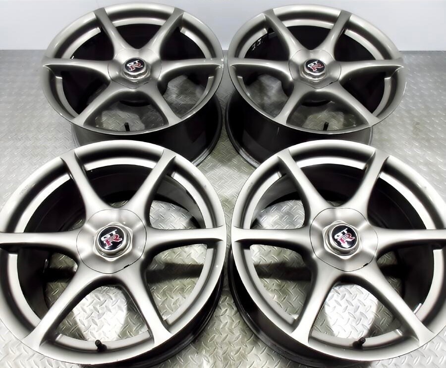 NISSAN SKYLINE BNR34 R34 GT-R genuine Wheels Set4 18x9J NISSAN SKYLINE BNR34 R34 GT-R genuine Wheels Set4 18x9J