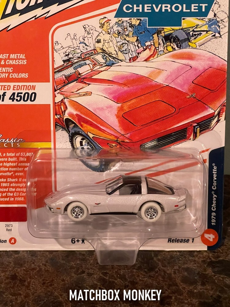 ミニカー Johnny Lightning 1966 Chevy Corvette 1979 Chevy Corvette Classic Gold JOHNNY WHITE LIGHTNING