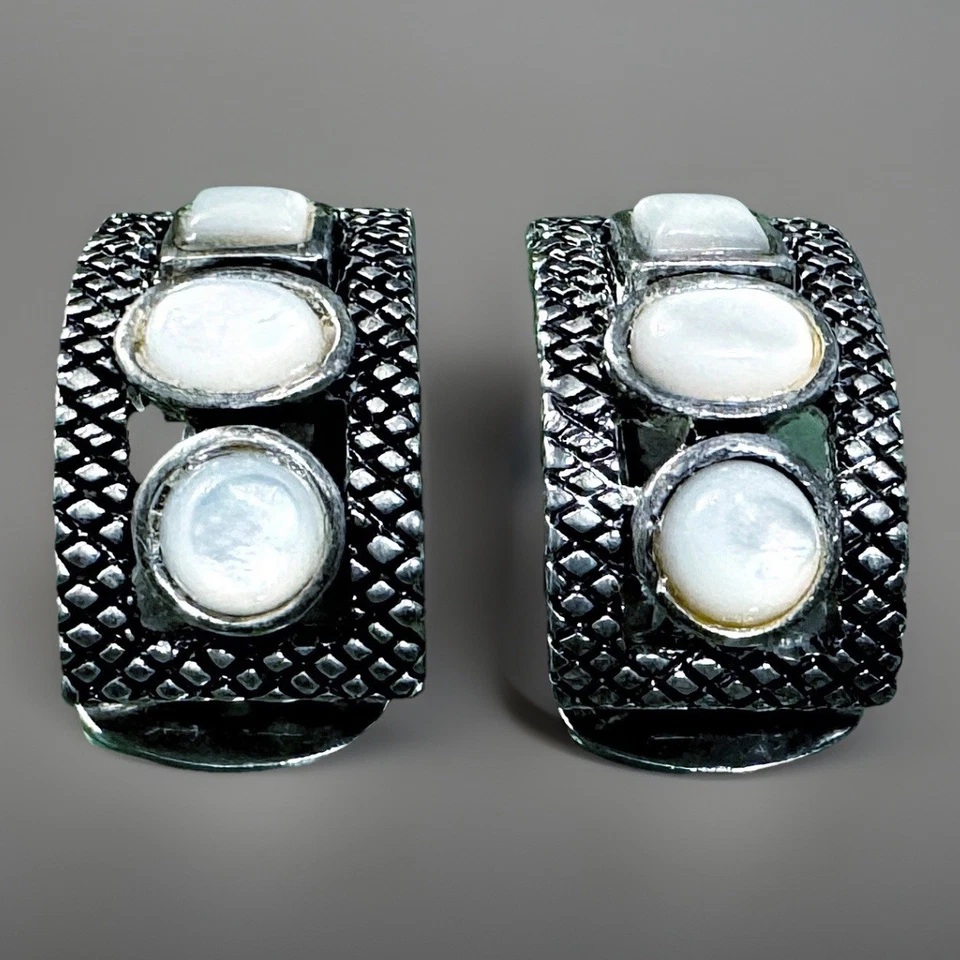 Pendientes de colección MADRE PERLA Disfraz Semi Círculo Tono Plata y Gema Clip Ons Foto 3 de 4