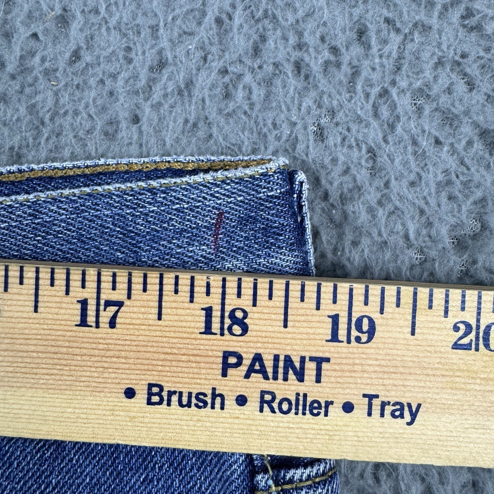 Levi's 560 Jeans Mens 38x30 Denim Medium Wash Blue Actual 37x28.5 Comfort Fit thumbnail 11