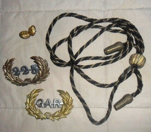 UNION VETERAN G A R GRANDE ARMY REPUBLIC HAT CORD AND INSIGNIAS - BUTTONS